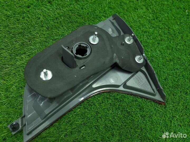 Фонарь задний левый Honda Civic 4d hybrid USA