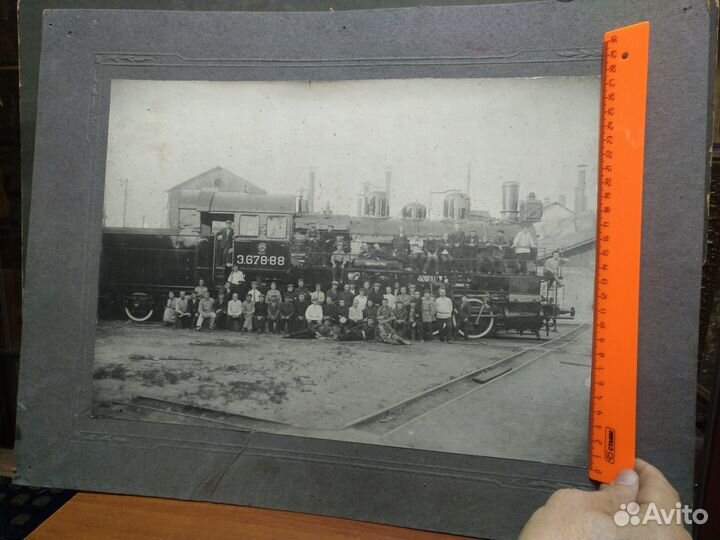 Фото старинное. Сормово. Паровоз 20-30 года