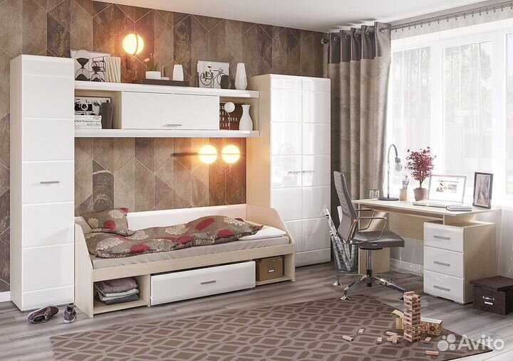 Письменный стол 