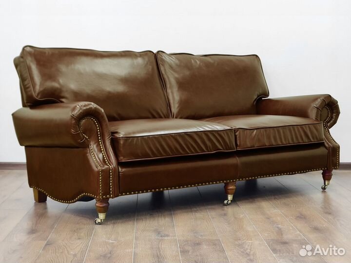 Кожаный диван Balmoral