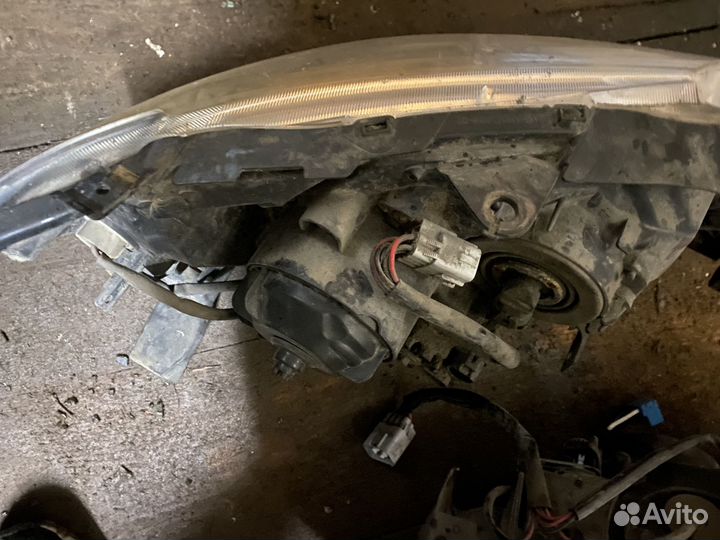 Фара левая на impreza gh