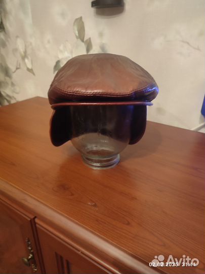 Мужская кожаная кепка 58размер