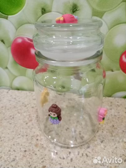 Банка с декором