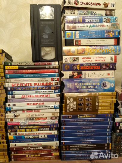 Видеокассеты и видеодиски с золотой коллекцией