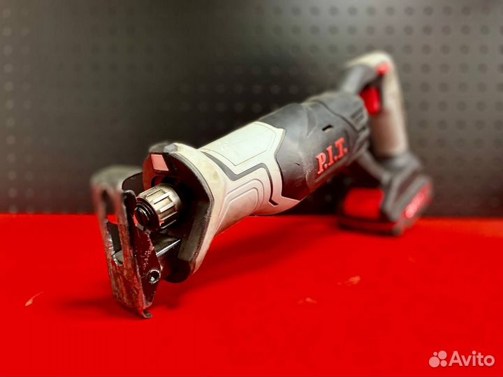 Пила сабельная PIT PSA20H-115A аккумуляторная