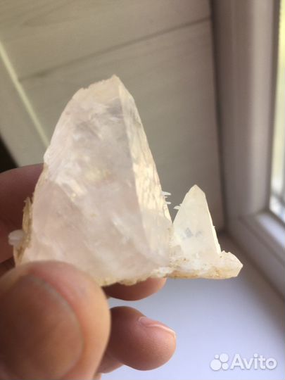 Продаеться красивый кальцит