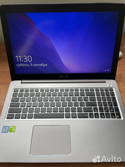 Ноутбук asus i3 / 4гб / 500 + 240 SSD