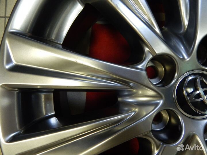 913 Оригинал Toyota Vellfire Alphard RAV4 R18