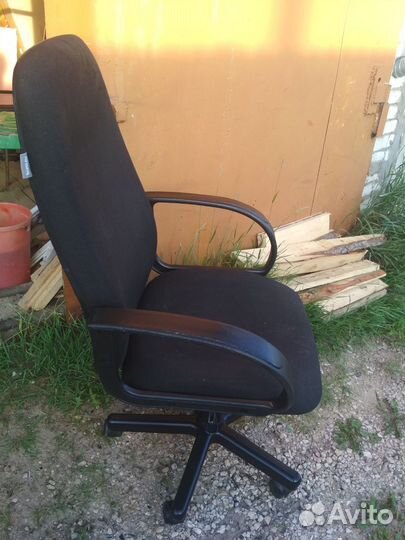 Компьютерное кресло