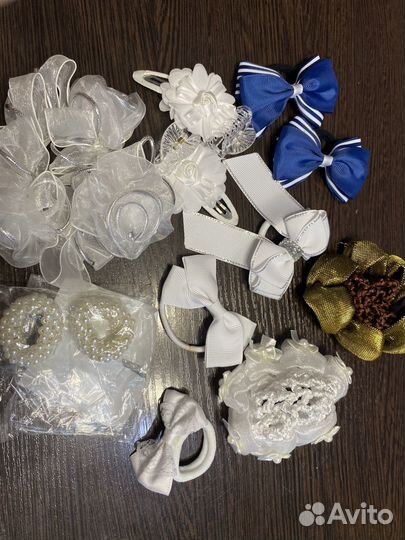 Набор резинок, заколок, бубликов для волос