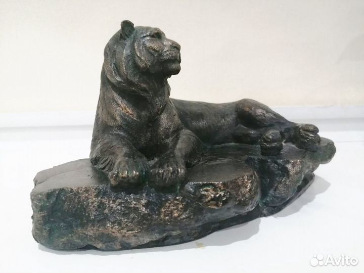 Статуэтка тигра