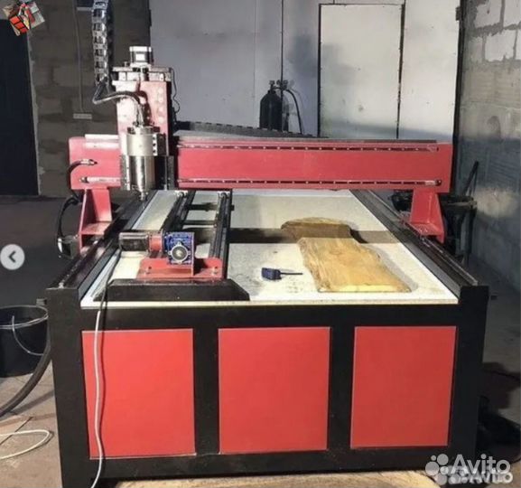 Фрезерный настольный станок по цветному металлу