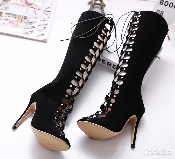 Сапоги на шнуровке