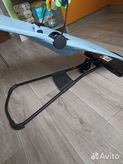 Шезлонг для новорожденных