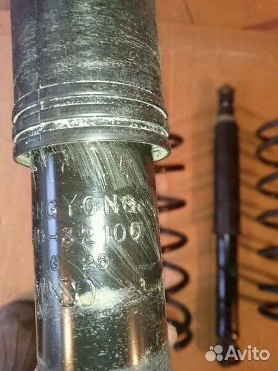 Задние стойки на SsangYongActyon Sports