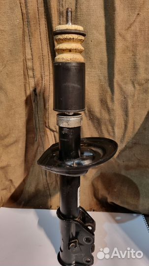 Стойки амортизатора передние LADA vesta sw cross