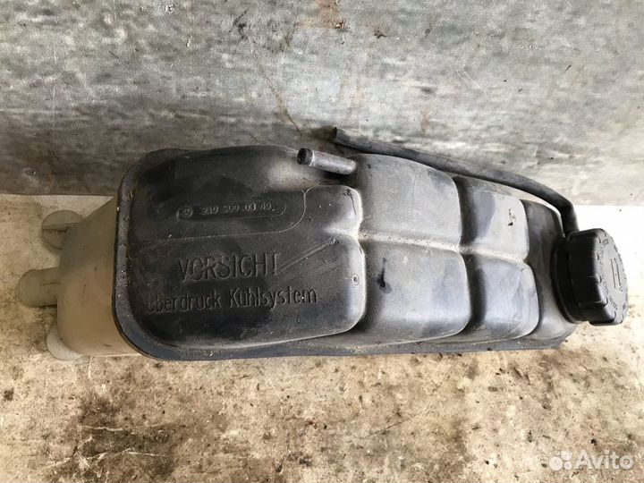 Бачок расширительный Mercedes W210