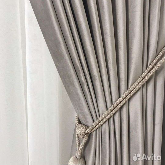 Шторы бархатные серо-бежевые новые