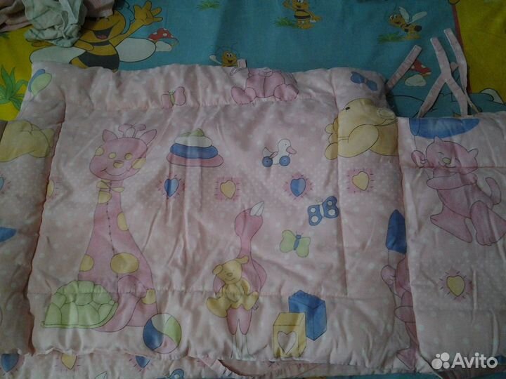 Бортик (бампер) в кроватку детскую