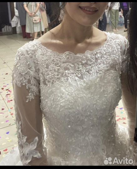 Свадебное платье