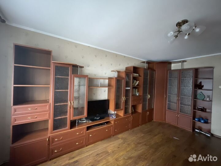 Стенка в гостиную