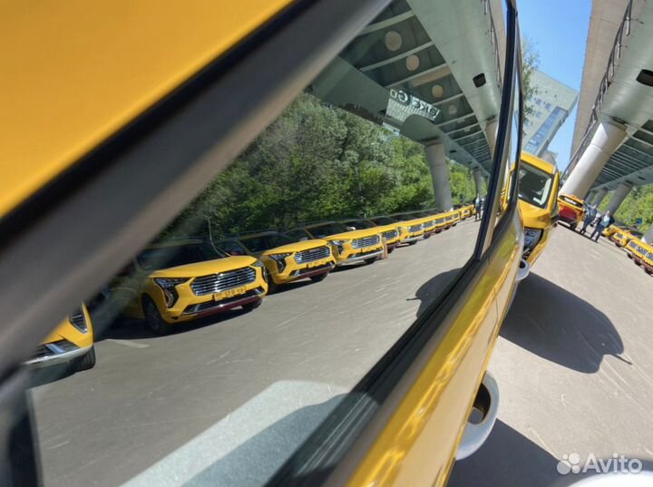 Требуется водитель в штат на авто компании