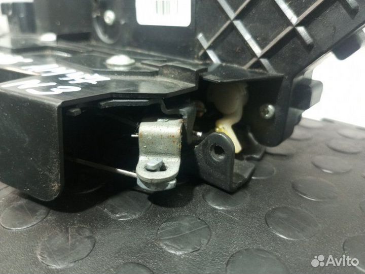 Замок двери передней правой Volvo Xc60 B6304T4