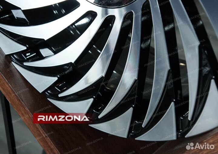 Кованые диски R21 FCF-5 на Range Rover