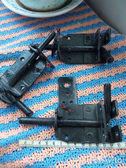 Шпингалет дверной, 140мм, засов под навесной замок