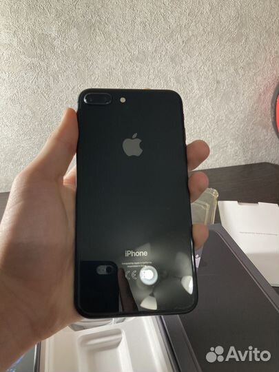 iPhone 8 Plus, 256 ГБ