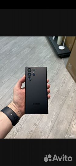 Samsung Galaxy S22 Ultra, 12/256 ГБ