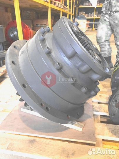 Поворотный редуктор Doosan K1033589