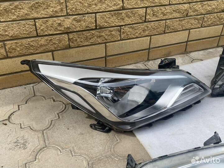 Комплект фары оригинал Hyundai Solaris 1 рест
