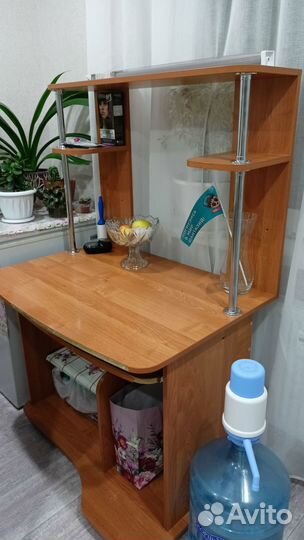 Компьютерный стол