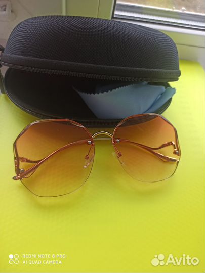 Солнцезащитные очки