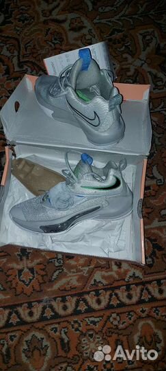 Кроссовки nike