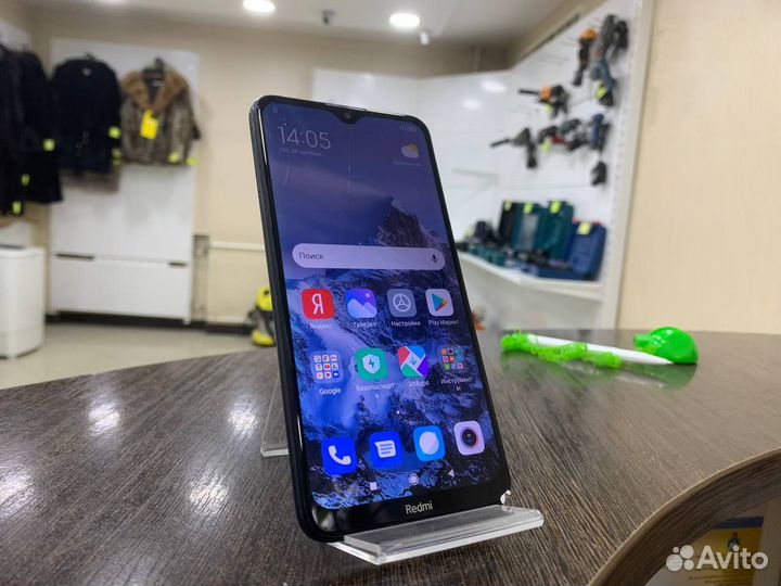 Xiaomi Redmi 8, 3/32 ГБ