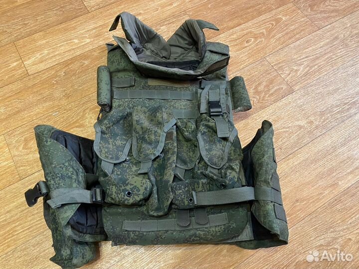 Разгрузочный жилет