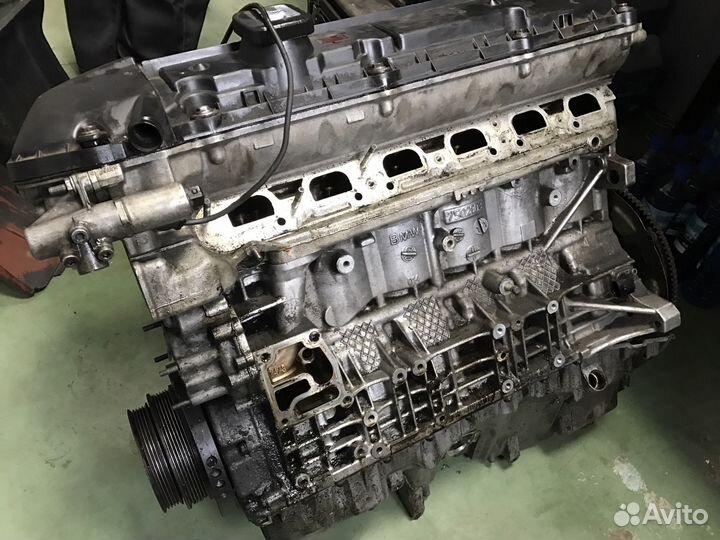 Двигатель M54 E53
