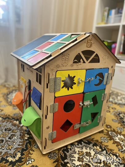 Бизиборд домик со светом большой