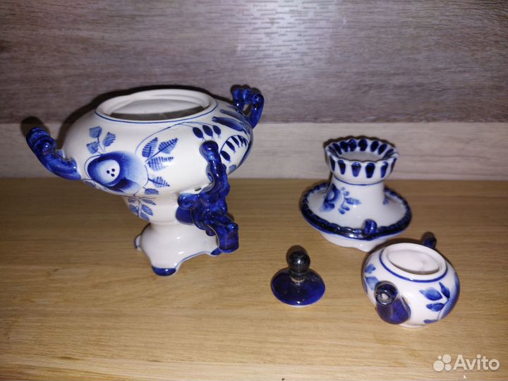 Самовар и чайник Гжель