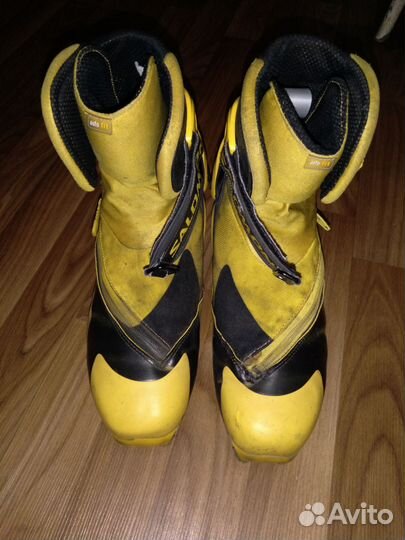 Лыжные ботинки salomon sns pilot