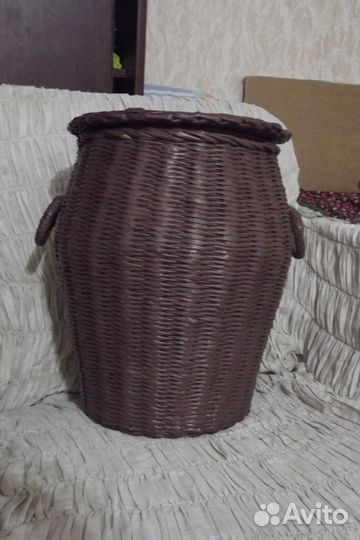 Плету из газетной лозы. Ручная работа