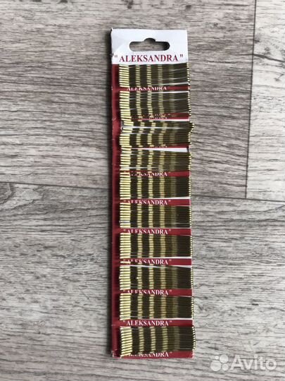 Невидимки и шпильки для волос