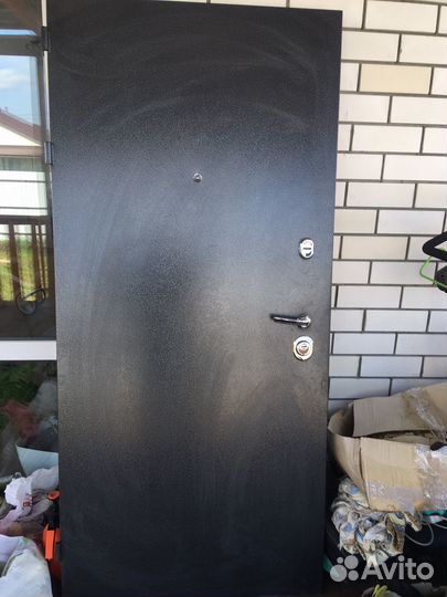 Двери металические входные