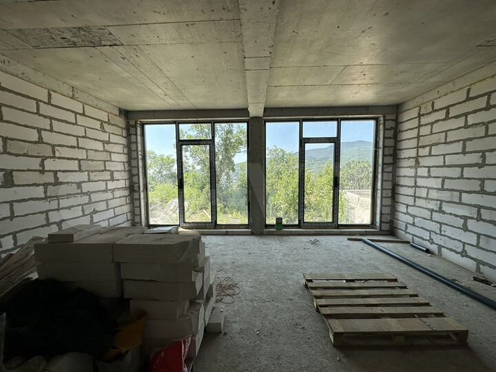 Дом 287 м² на участке 3,8 сот.