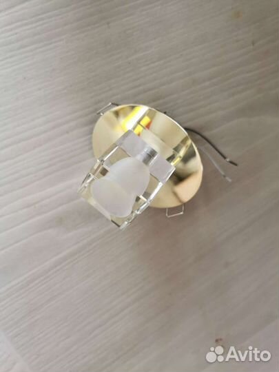 Светильник потолочный