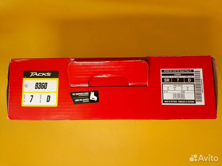 Коньки CCM Super Tacks 9360 SR 7D