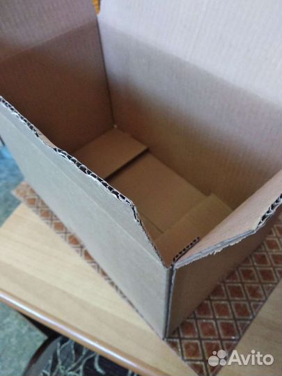 Коробка 38*23*23