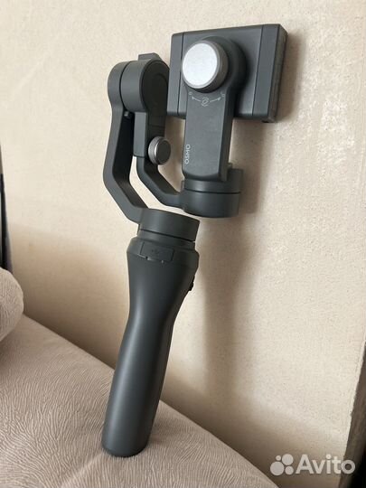Smart -Стабилизатор для съемки. Osmo Mobile 2